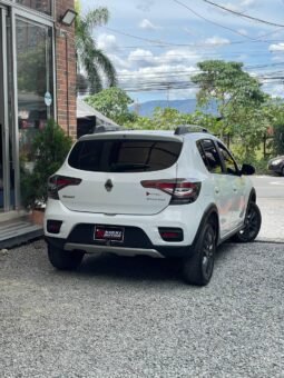 
										RENAULT STEPWAY INTENS AT full									