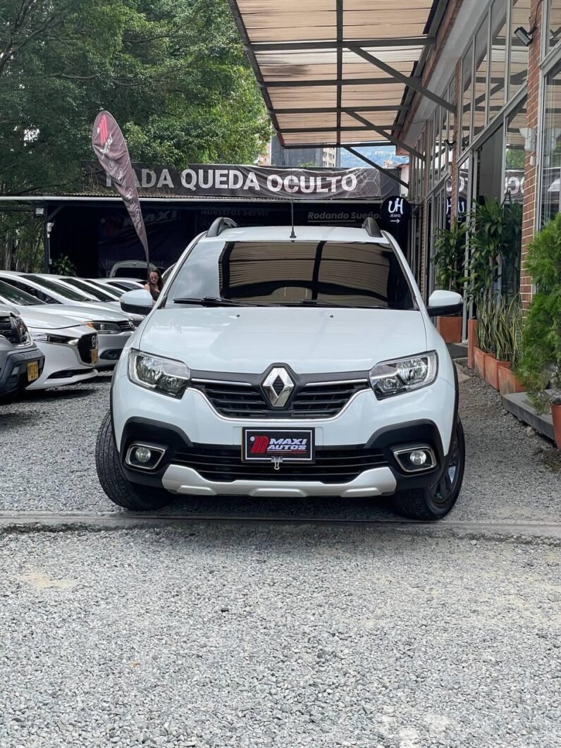 
								RENAULT STEPWAY INTENS AT full									
