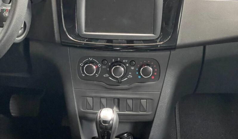 
								RENAULT STEPWAY INTENS AT full									