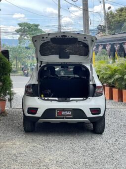 
										RENAULT STEPWAY INTENS AT full									