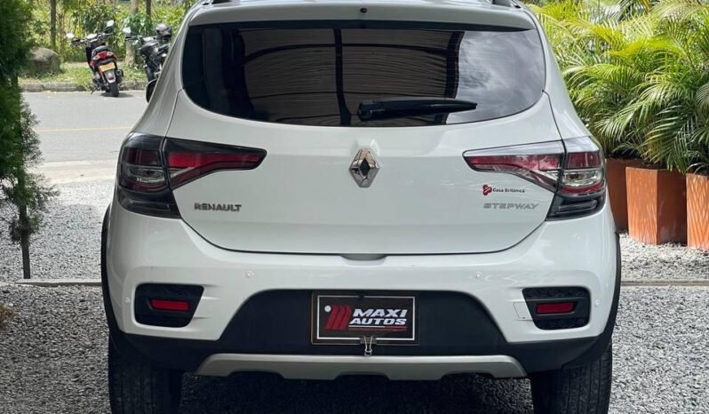 
								RENAULT STEPWAY INTENS AT full									
