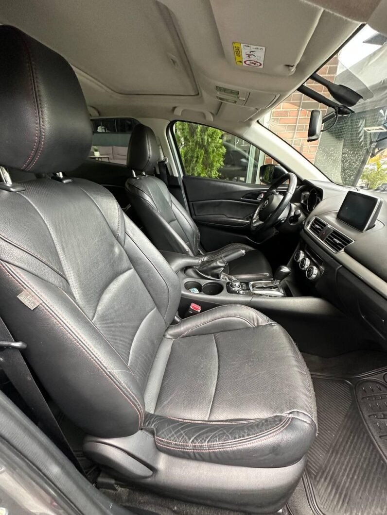 
								MAZDA 3 GRAND TOURING 2.0 AT full									