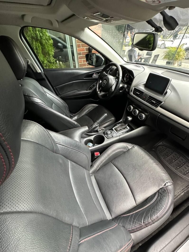 
								MAZDA 3 GRAND TOURING 2.0 AT full									