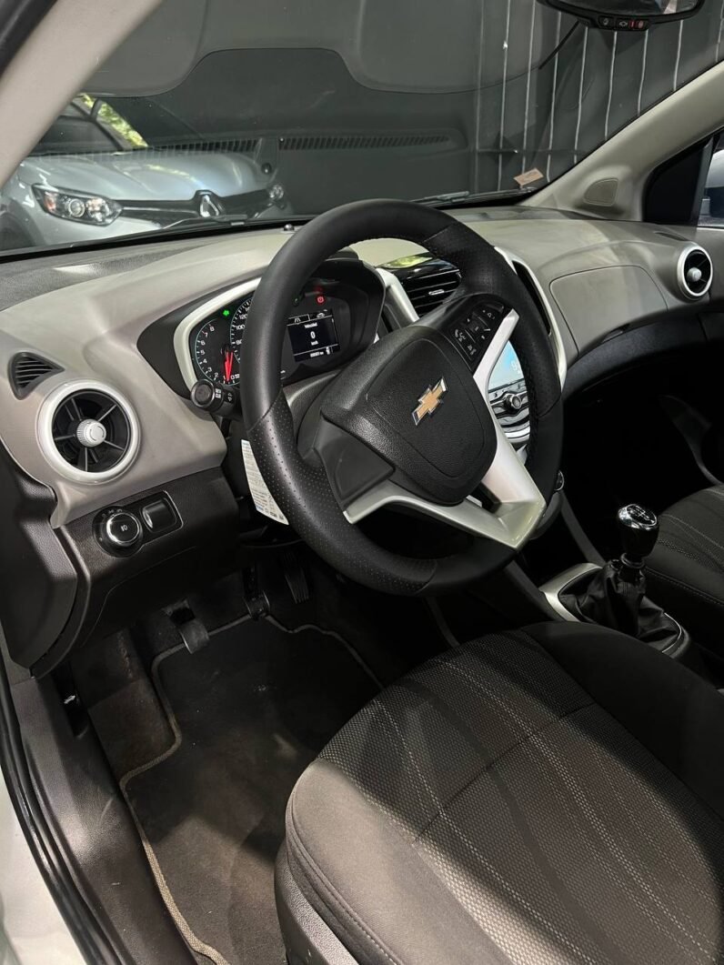 
								CHEVROLET SONIC LT SEDAN 1.6 MT full									
