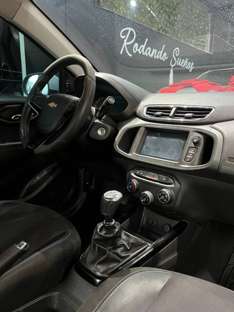 
								CHEVROLET ONIX LT 1.4 MT full									