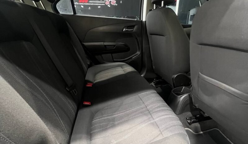 
								CHEVROLET SONIC LT SEDAN 1.6 MT full									