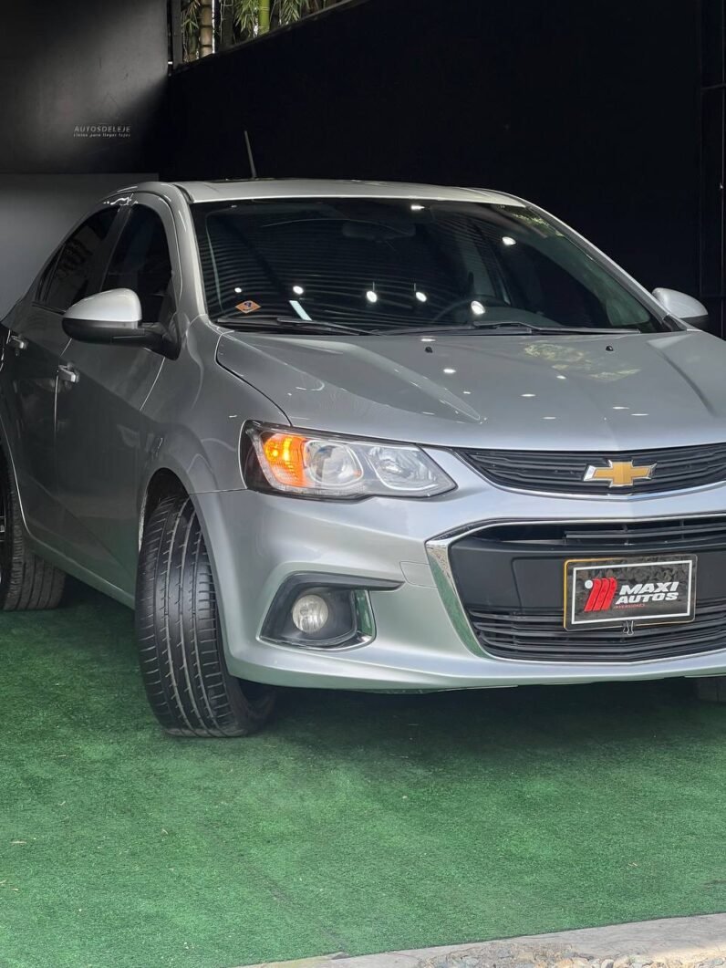 
								CHEVROLET SONIC LT SEDAN 1.6 MT full									