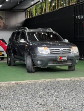 RENAULT DUSTER DYNAMIQUE 2.O MT 4X2