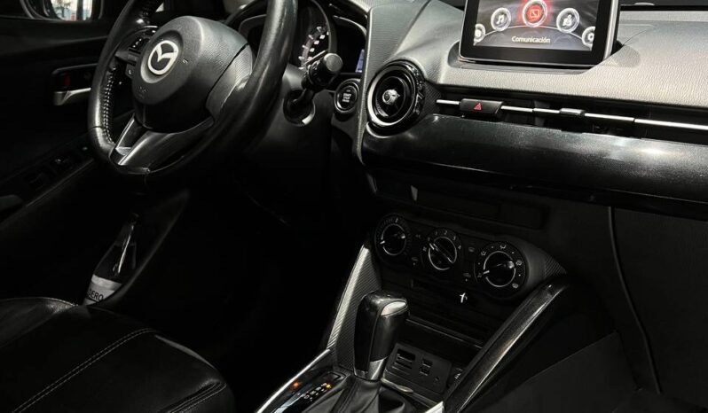 
								MAZDA 2 TOURING AT 1.5 HB full									
