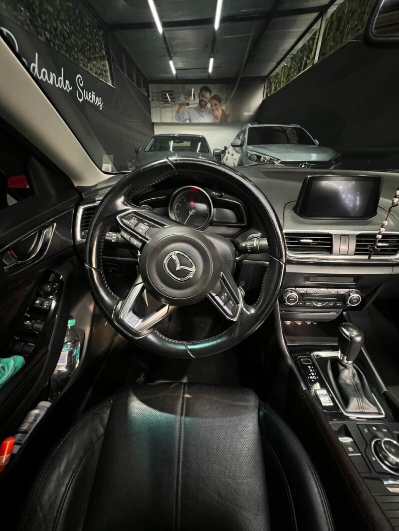 
								MAZDA 3 GRAND TOURING 2.0 AT full									