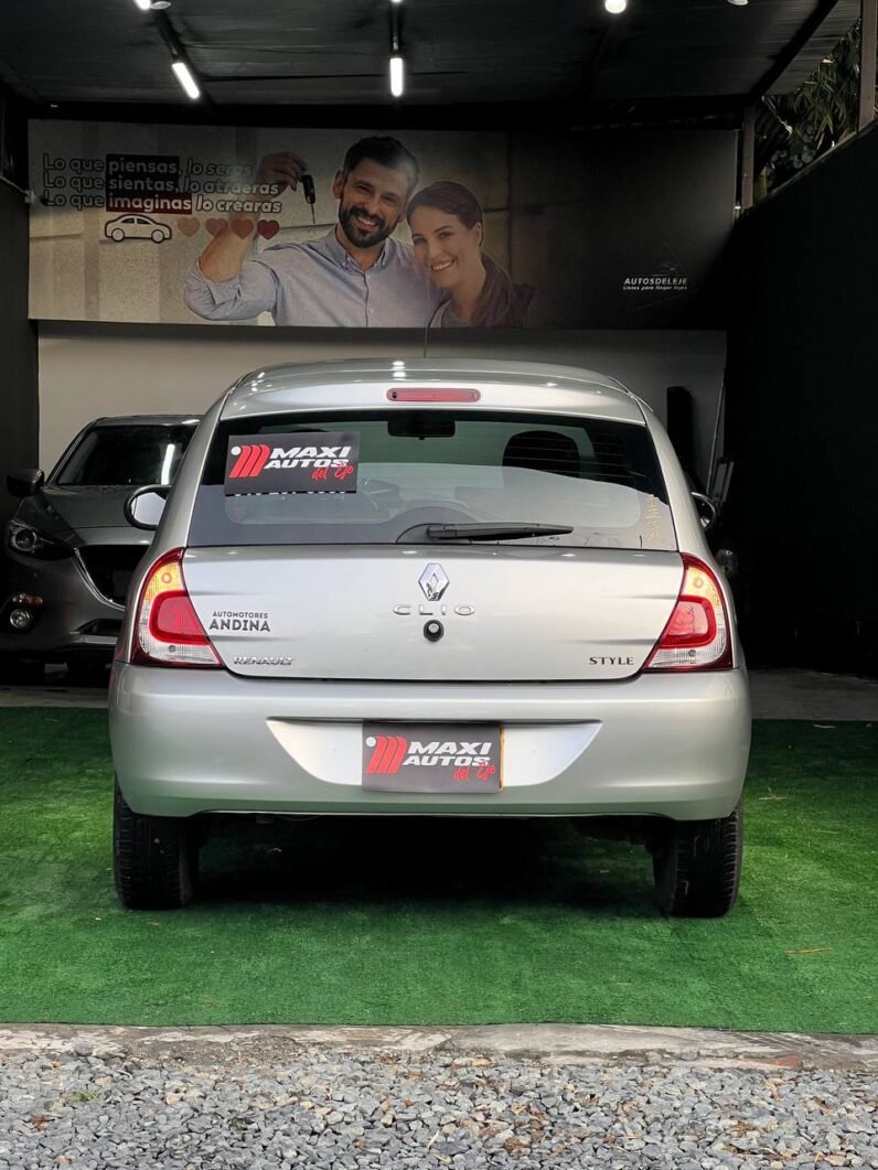 
								RENAULT CLIO STYLE full									
