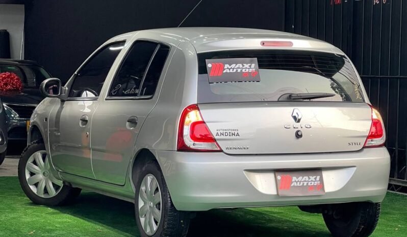 
								RENAULT CLIO STYLE full									