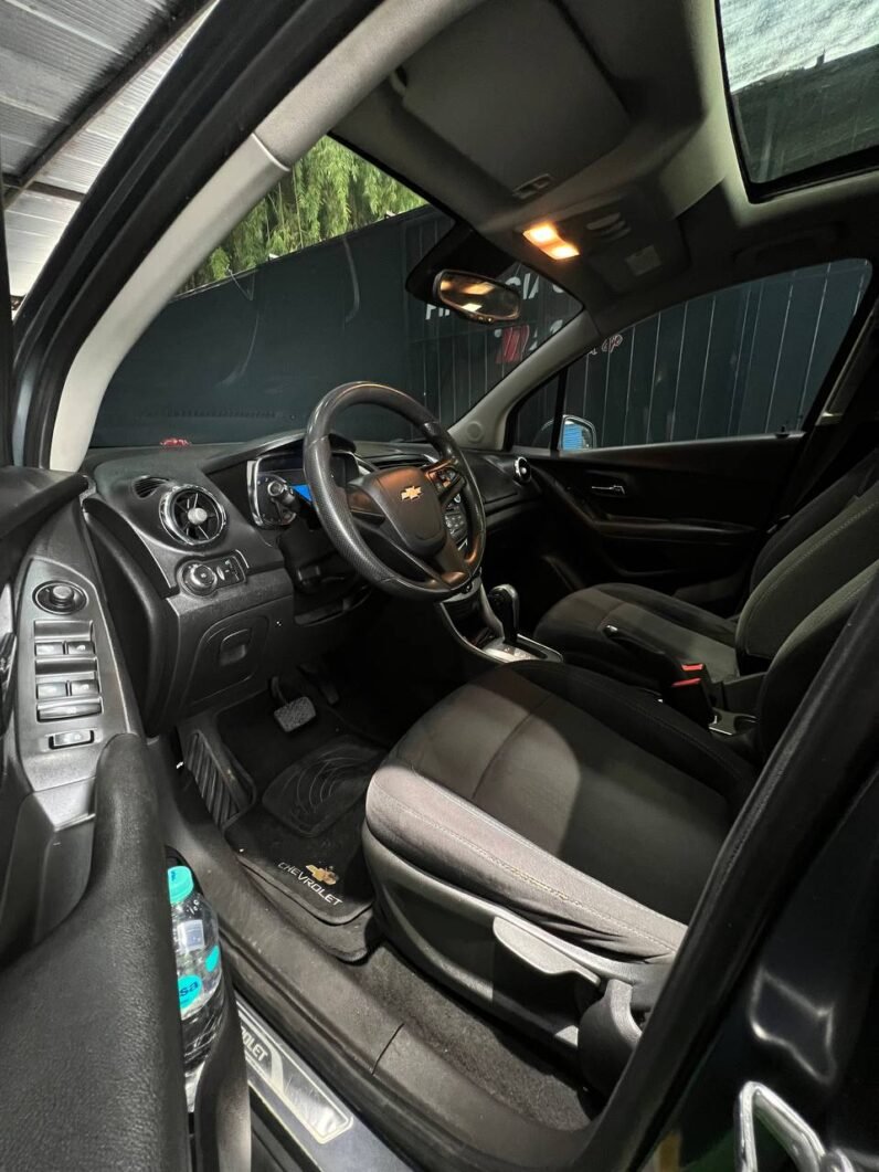 
								CHEVROLET TRACKER LT AT 1.8 full									