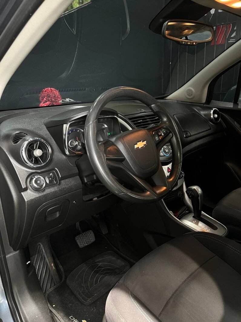 
								CHEVROLET TRACKER LT AT 1.8 full									