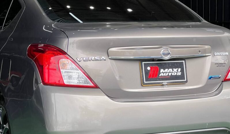 
								NISSAN VERSA ADVANCE MT 1.6 SD full									