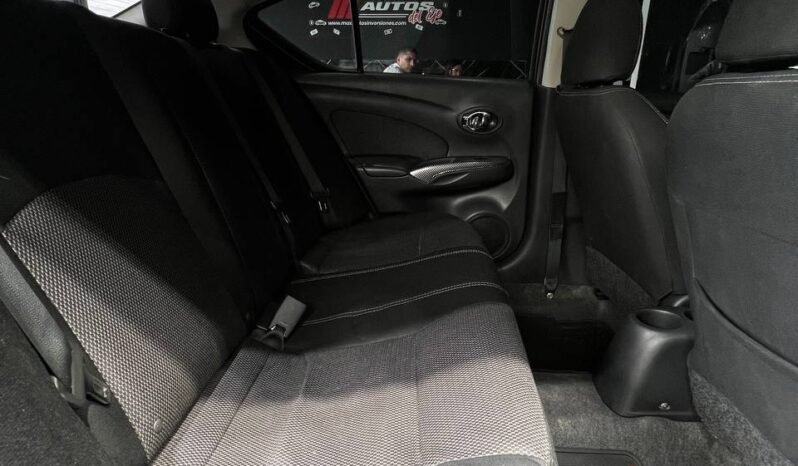 
								NISSAN VERSA ADVANCE MT 1.6 SD full									