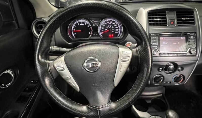 
								NISSAN VERSA ADVANCE MT 1.6 SD full									