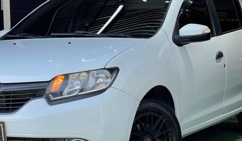 
								RENAULT SANDERO DYNAMIQUE MT 1.6 full									