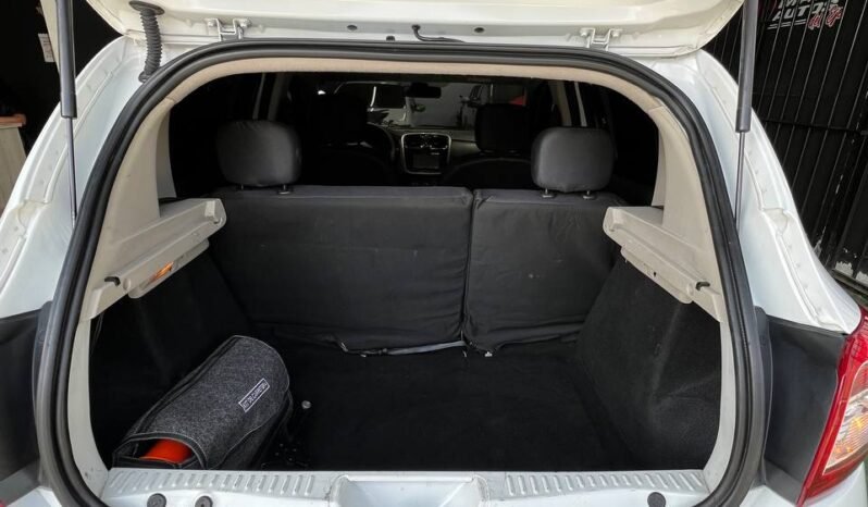 
								RENAULT SANDERO DYNAMIQUE MT 1.6 full									