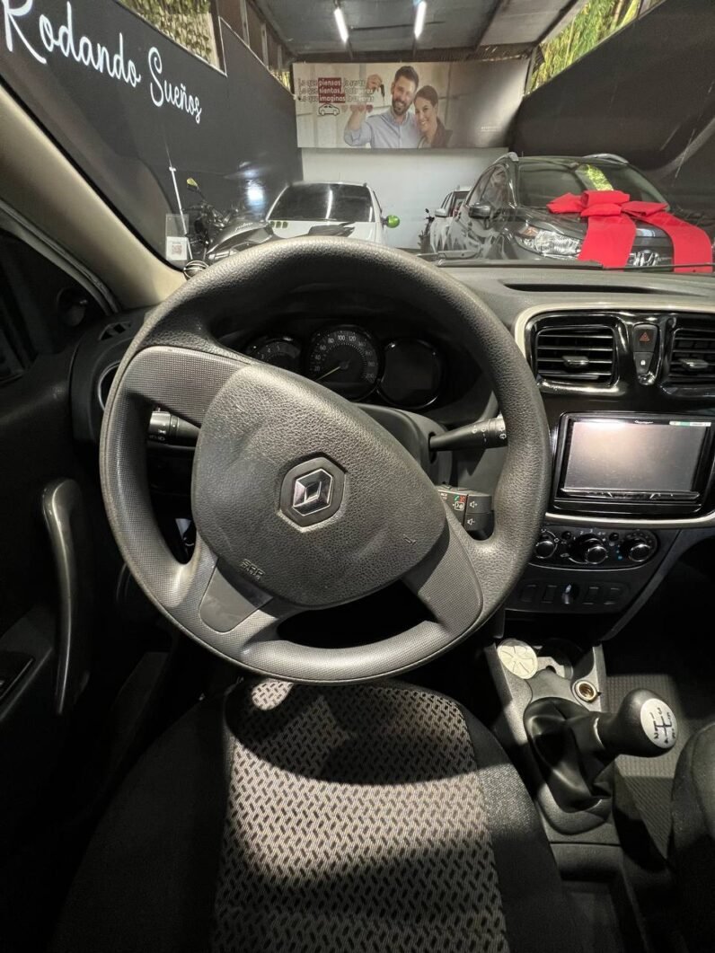
								RENAULT SANDERO DYNAMIQUE MT 1.6 full									