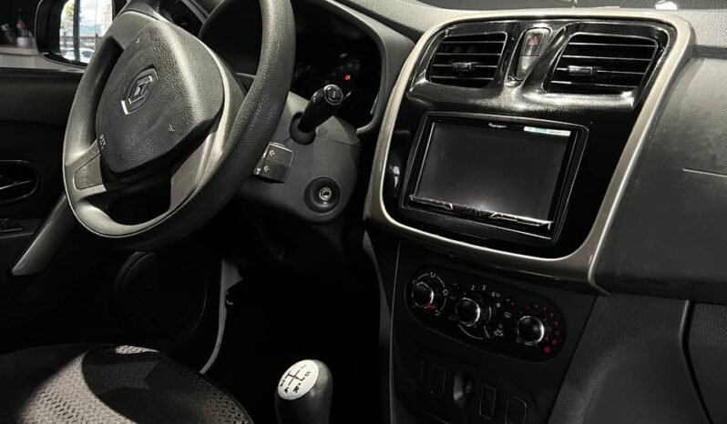 
								RENAULT SANDERO DYNAMIQUE MT 1.6 full									