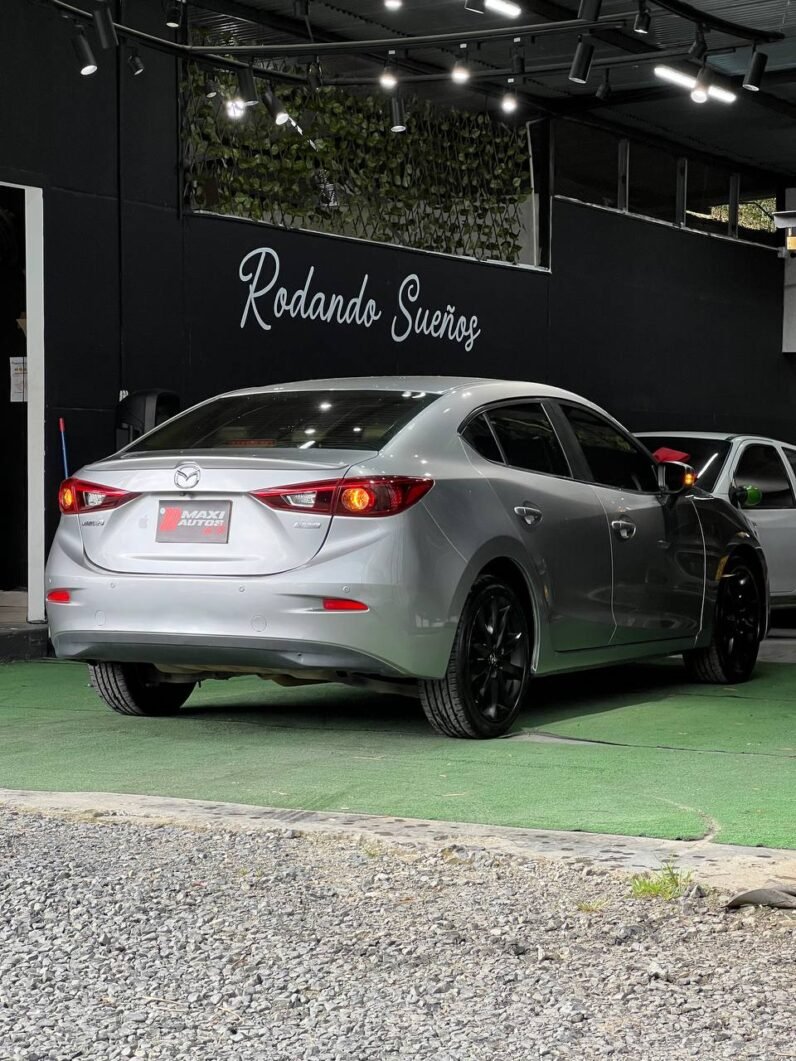 
								MAZDA 3 GRAND TOURING 2.0 AT full									