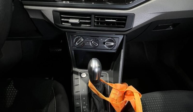 
								VOLKSWAGEN VIRTUS COMFORTLINE 1.6 AUT full									