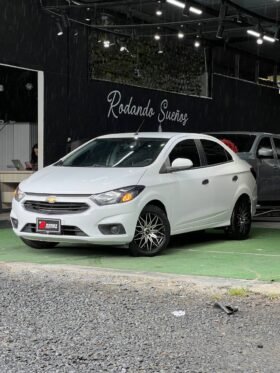 CHEVROLET ONIX LT 1.4 MT