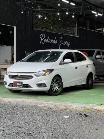 CHEVROLET ONIX LT 1.4 MT
