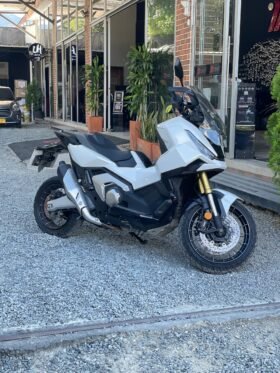 HONDA XADV750P