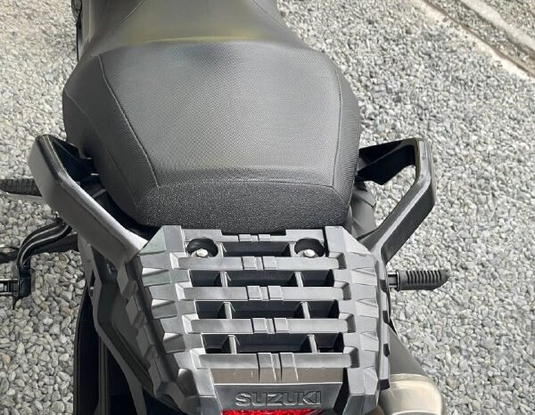 
								SUZUKI DL650 full									