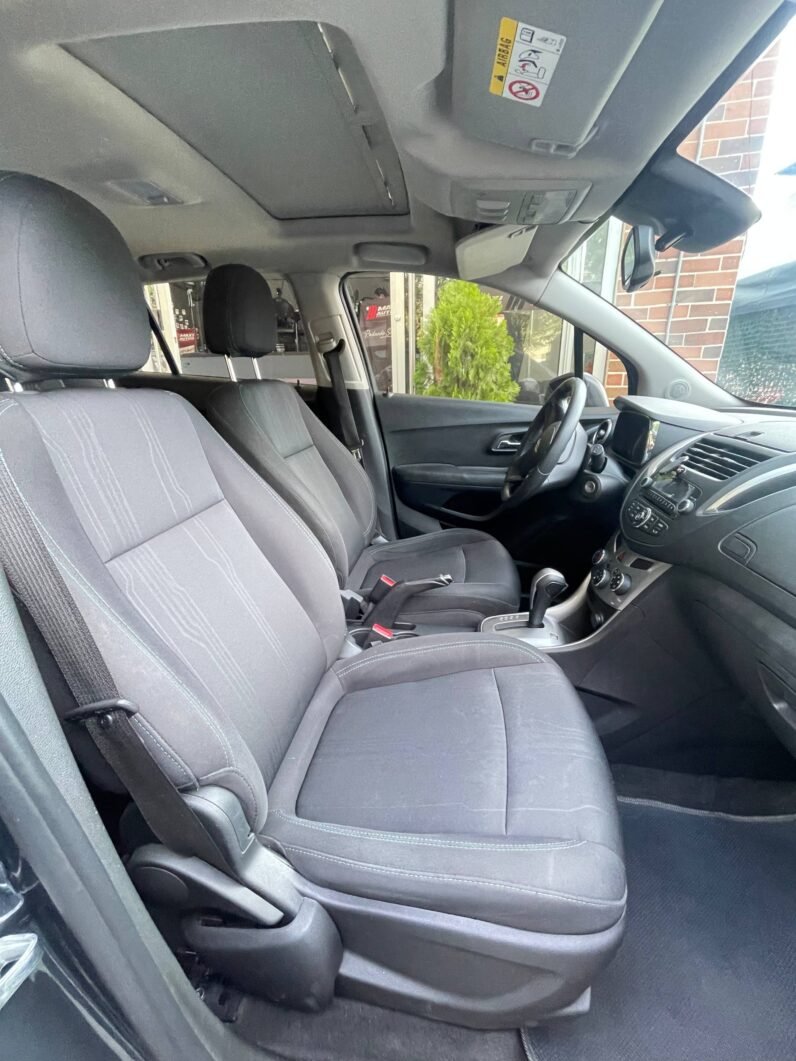 
								CHEVROLET TRACKER LT AT 1.8 full									