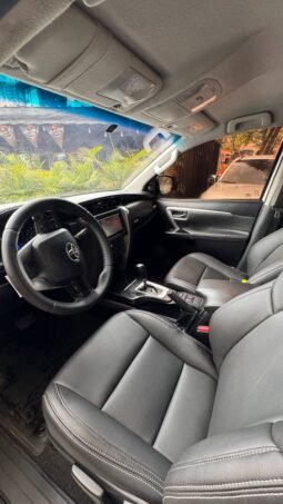 
										TOYOTA FORTUNER SR 2.7 AT 4X2 GASOLINA full									