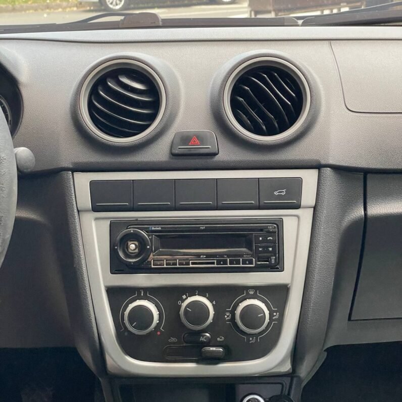 
								VOLKSWAGEN GOL POWER full									