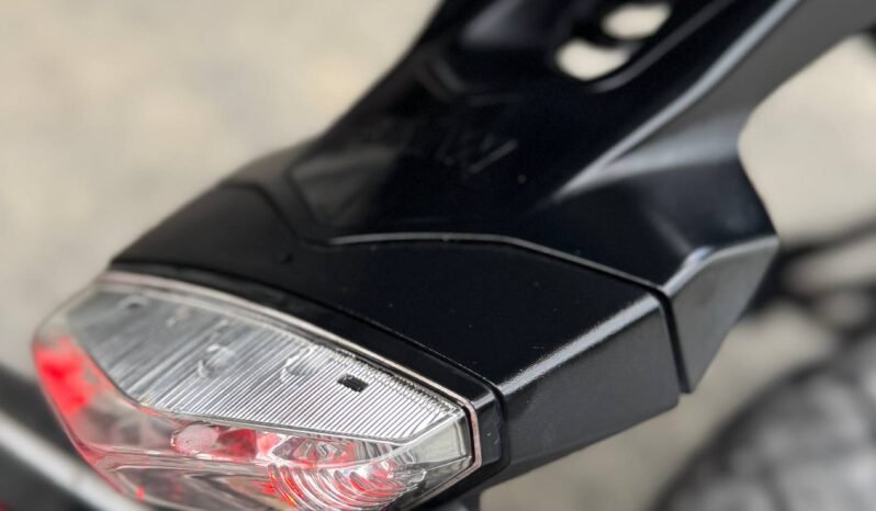 
								BMW G310GS full									