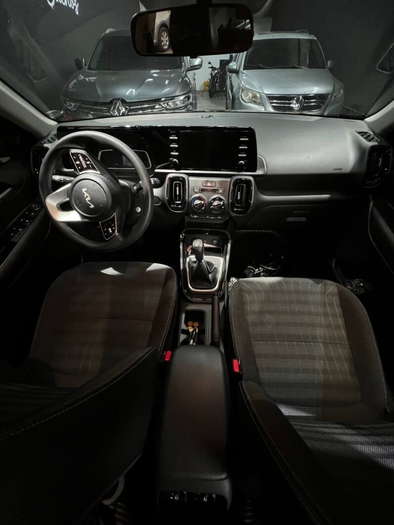 
								KIA SONET DESIRE MT 1.5 full									