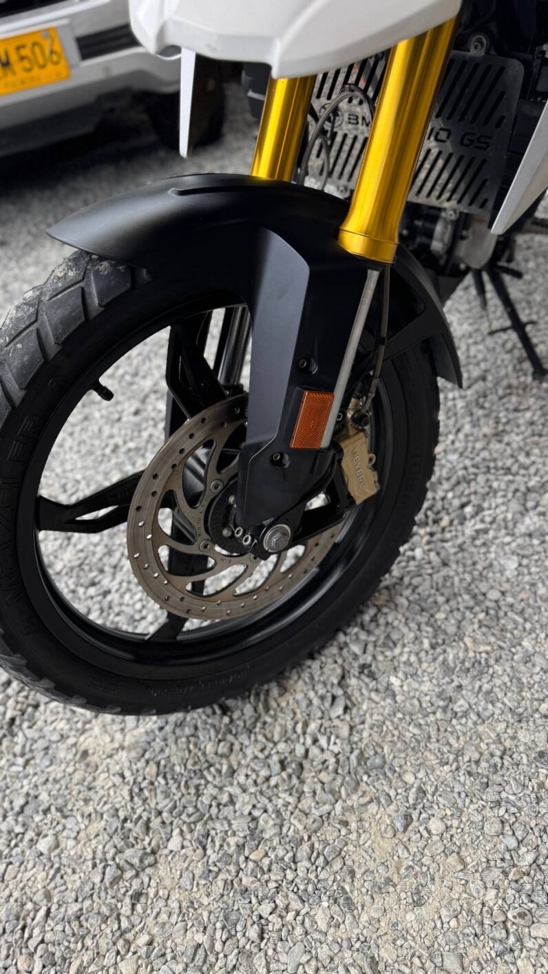 
								BMW G310GS full									