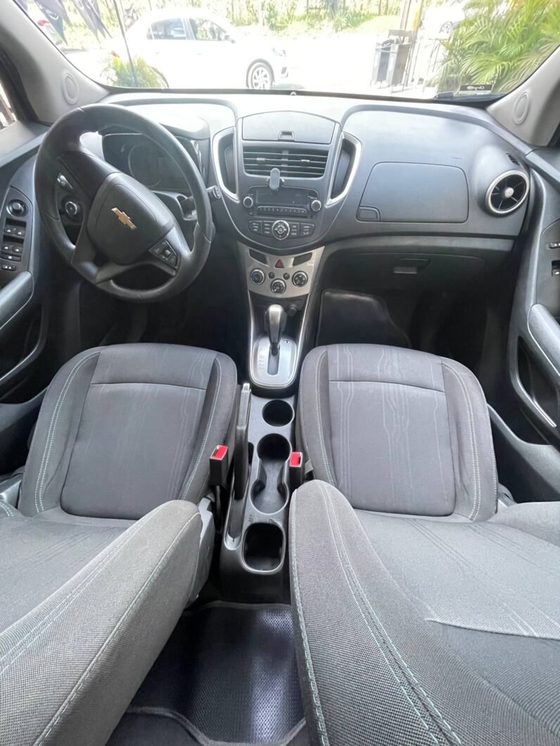 
								CHEVROLET TRACKER LT AT 1.8 full									
