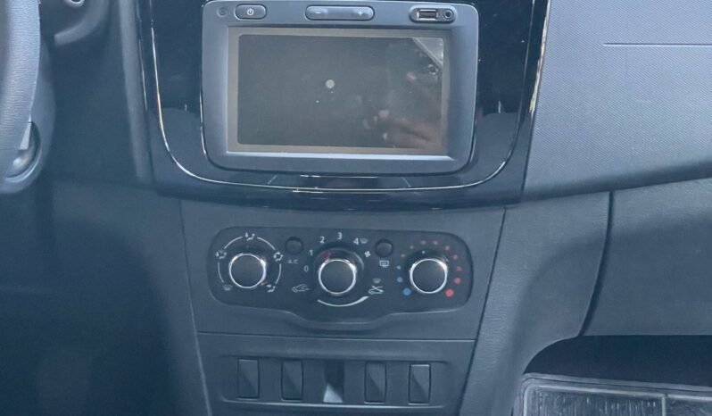 
								RENAULT SANDERO LIFE+ 1.6 MT HB full									