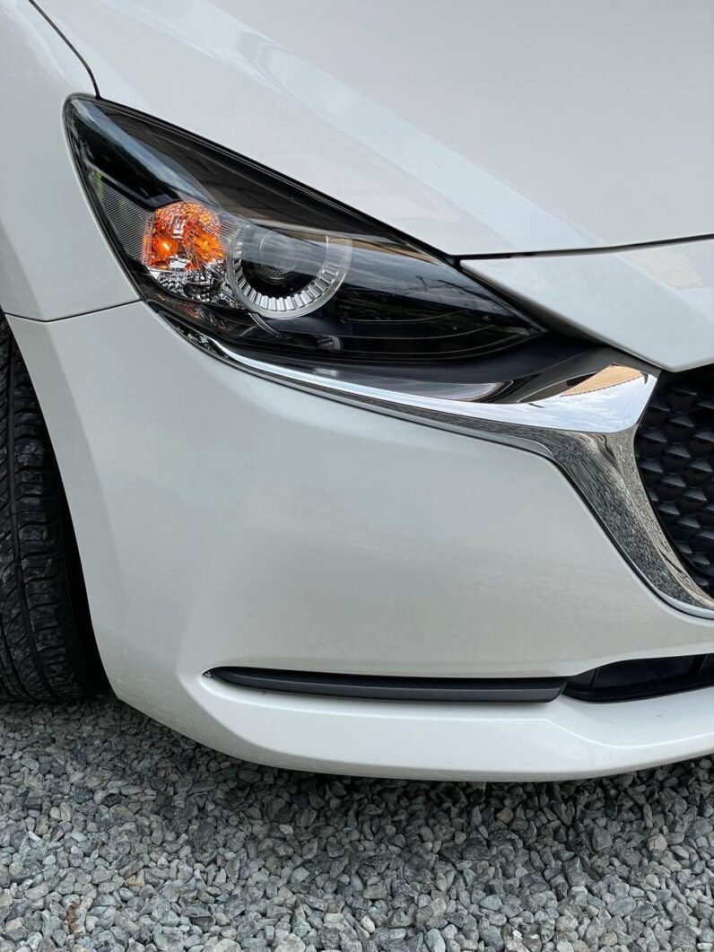 
								MAZDA 2 TOURING SEDAN AT 1.5CC full									