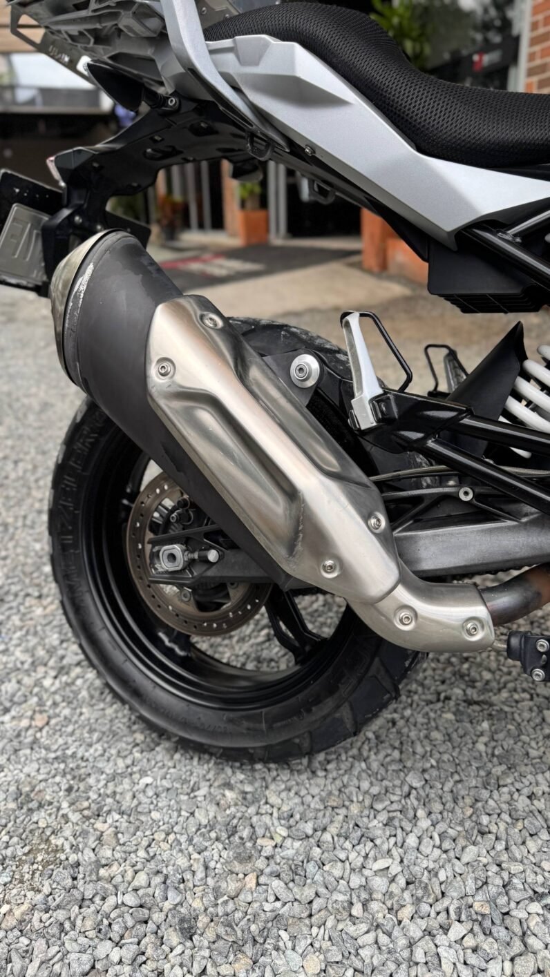 
								BMW G310GS full									