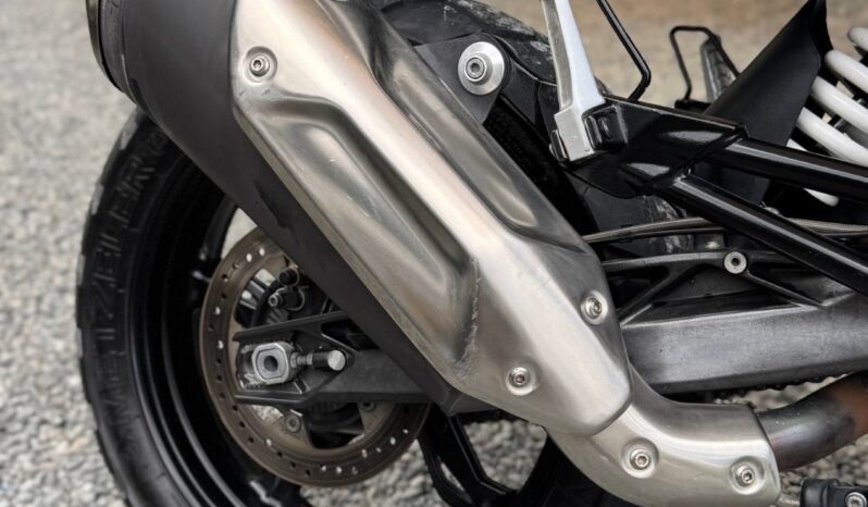 
								BMW G310GS full									
