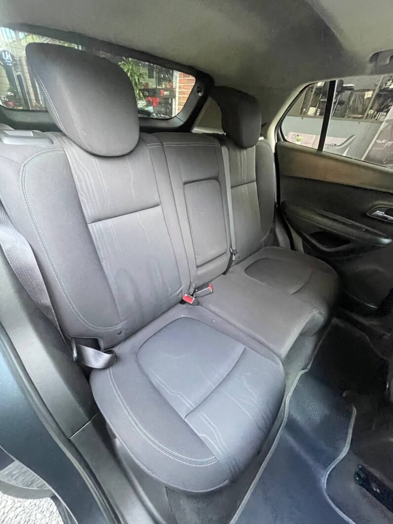 
								CHEVROLET TRACKER LT AT 1.8 full									