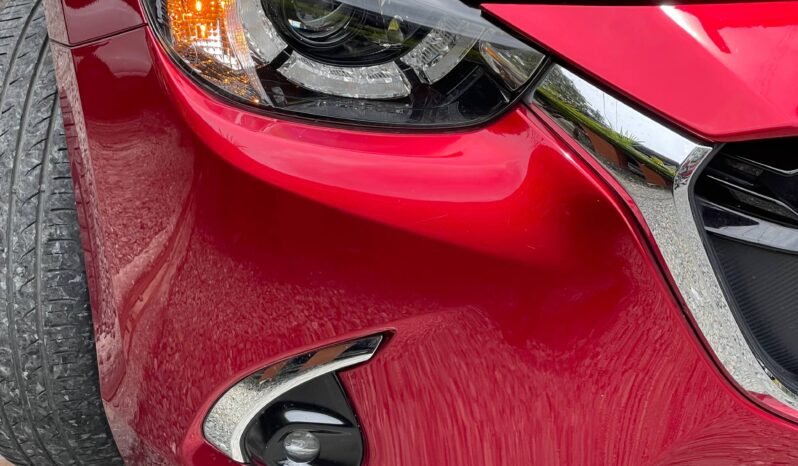 
								MAZDA 2 GRAND TOURING LX 1.5 AT full									