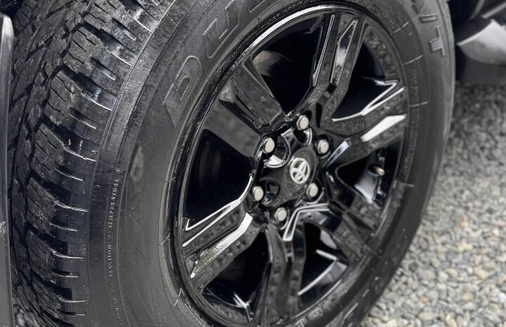 
								TOYOTA FORTUNER SR 2.7 AT 4X2 GASOLINA full									