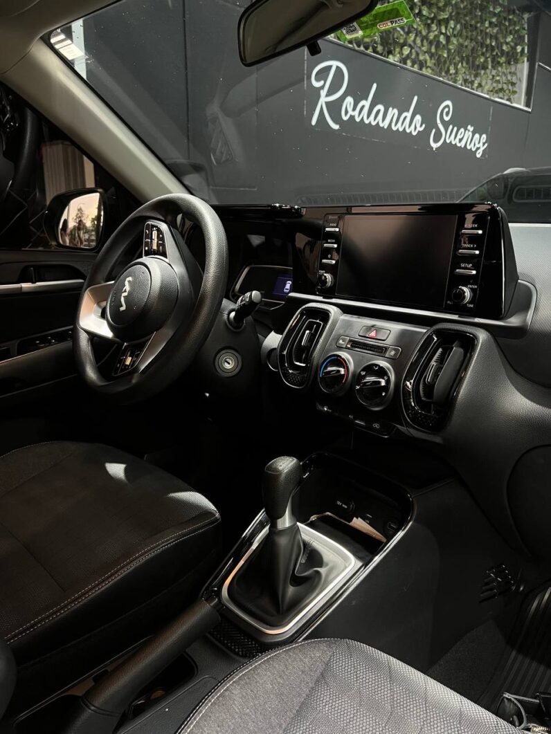 
								KIA SONET DESIRE MT 1.5 full									
