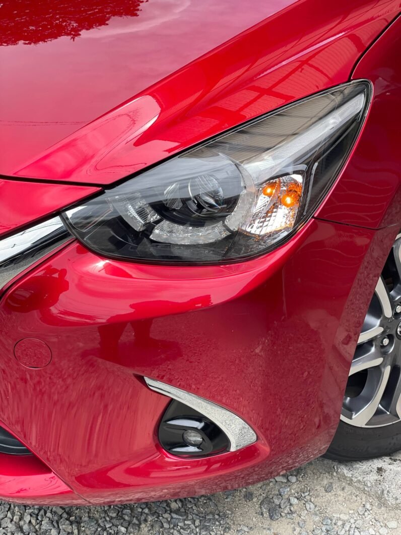 
								MAZDA 2 GRAND TOURING LX 1.5 AT full									