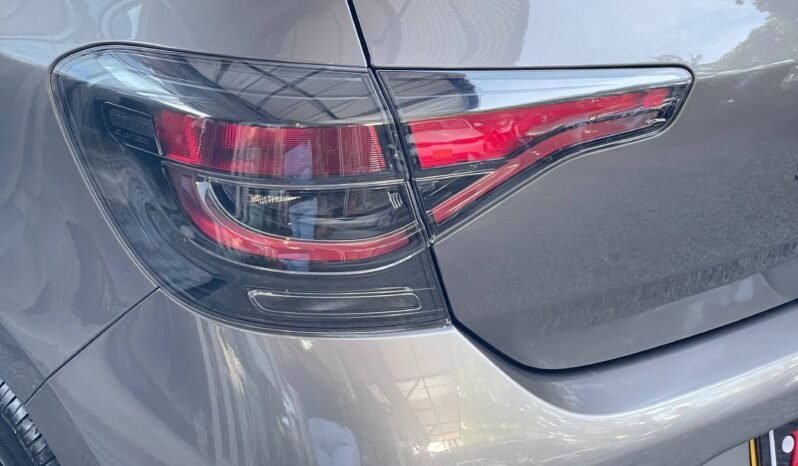 
								RENAULT SANDERO LIFE+ 1.6 MT HB full									