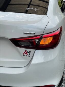 
										MAZDA 2 TOURING SEDAN AT 1.5CC full									