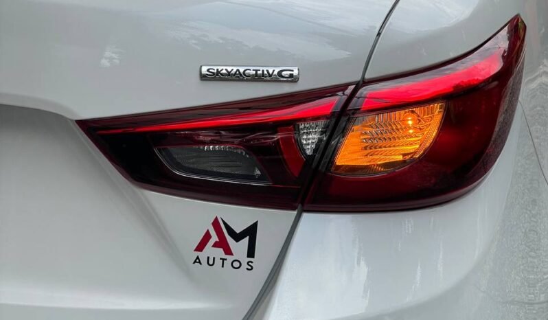 
								MAZDA 2 TOURING SEDAN AT 1.5CC full									